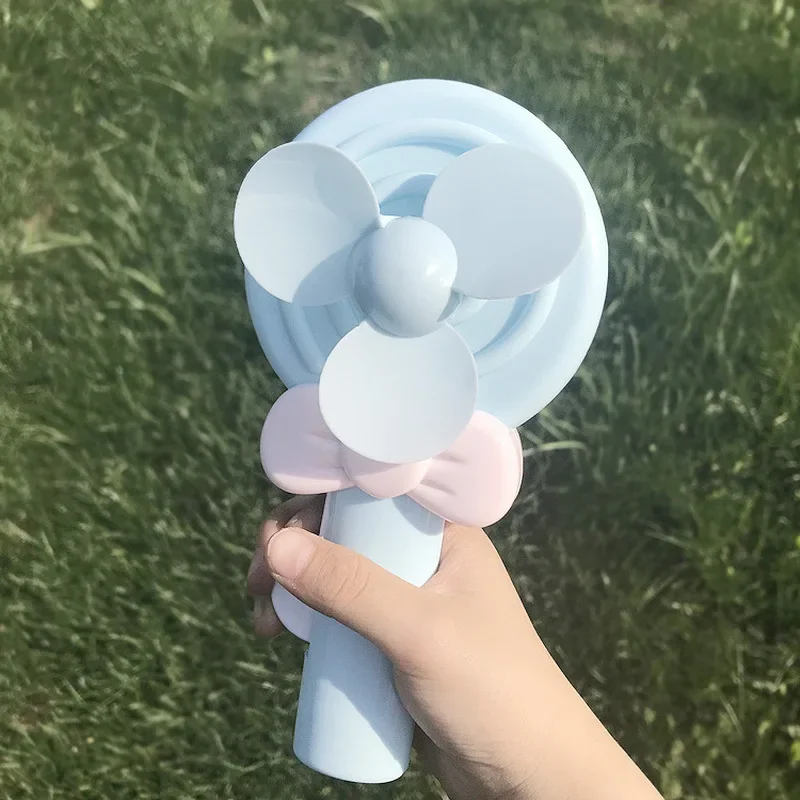 1 Pcs Manual Hand Press Lollipop Shape Mini Fan Portable Kids Toy No Battery Handheld Birthday Party Supplies 16.5*8.5cm