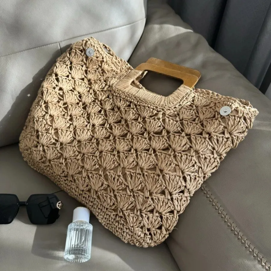 

Summer wooden handle woven handbag beach bag seaside beach bag Mori weaving large capacity simple versatile women's bags