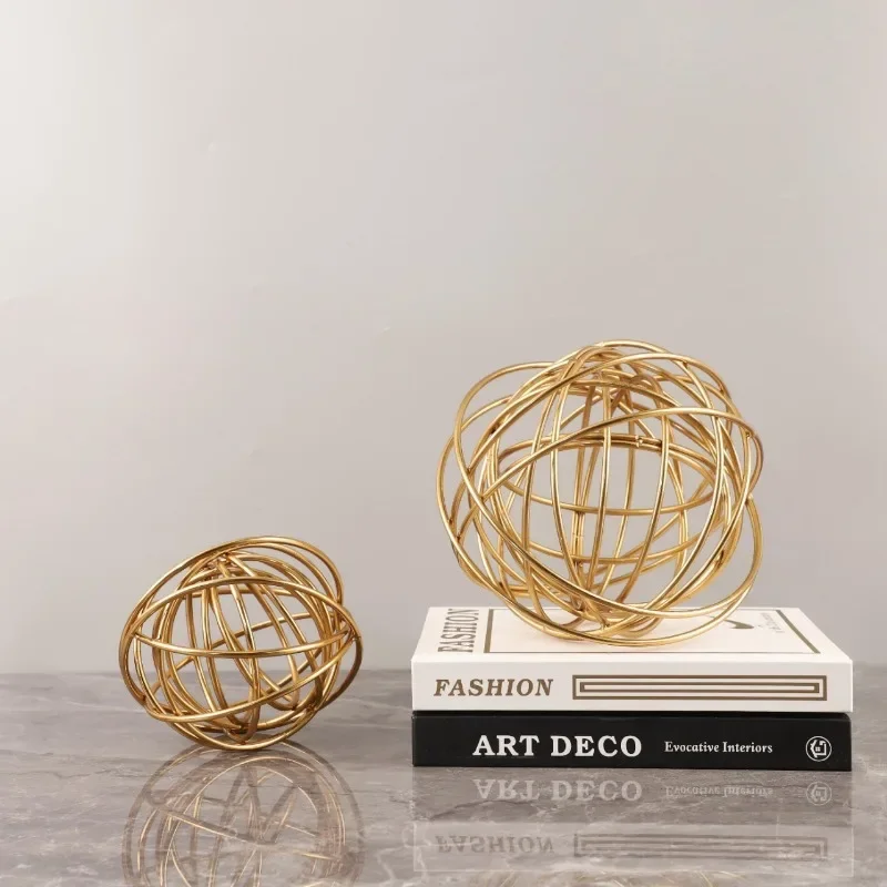 

Creative Irregular Cutout Metal Balls Art Deco Living Room Bedroom Aesthetics Crafts Simple Gold Cutout Balls Home Decor Gifts
