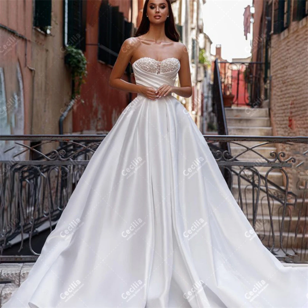 Classic Wedding Dresses A-Line Satin Bridal Gowns Beading Appliques Strapless Backless Robes Vestidos De Novia Customized 2025