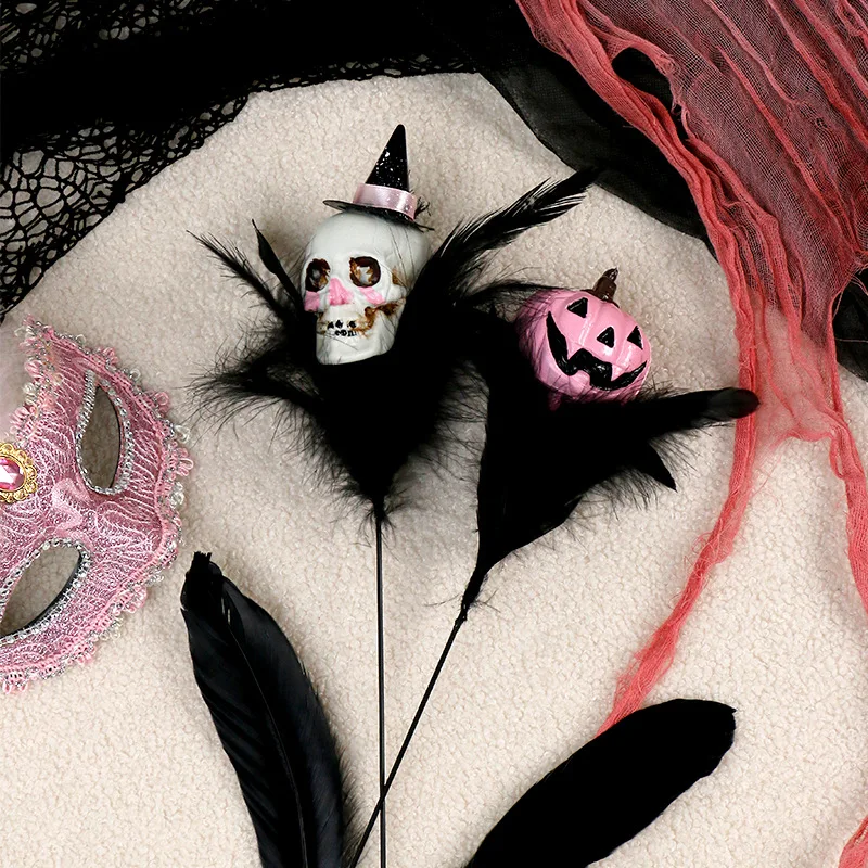 

Creative and Fashionable Halloween Decorations Feather Pumpkins Skull Cuttings Flower Bouquets Home Party Branches