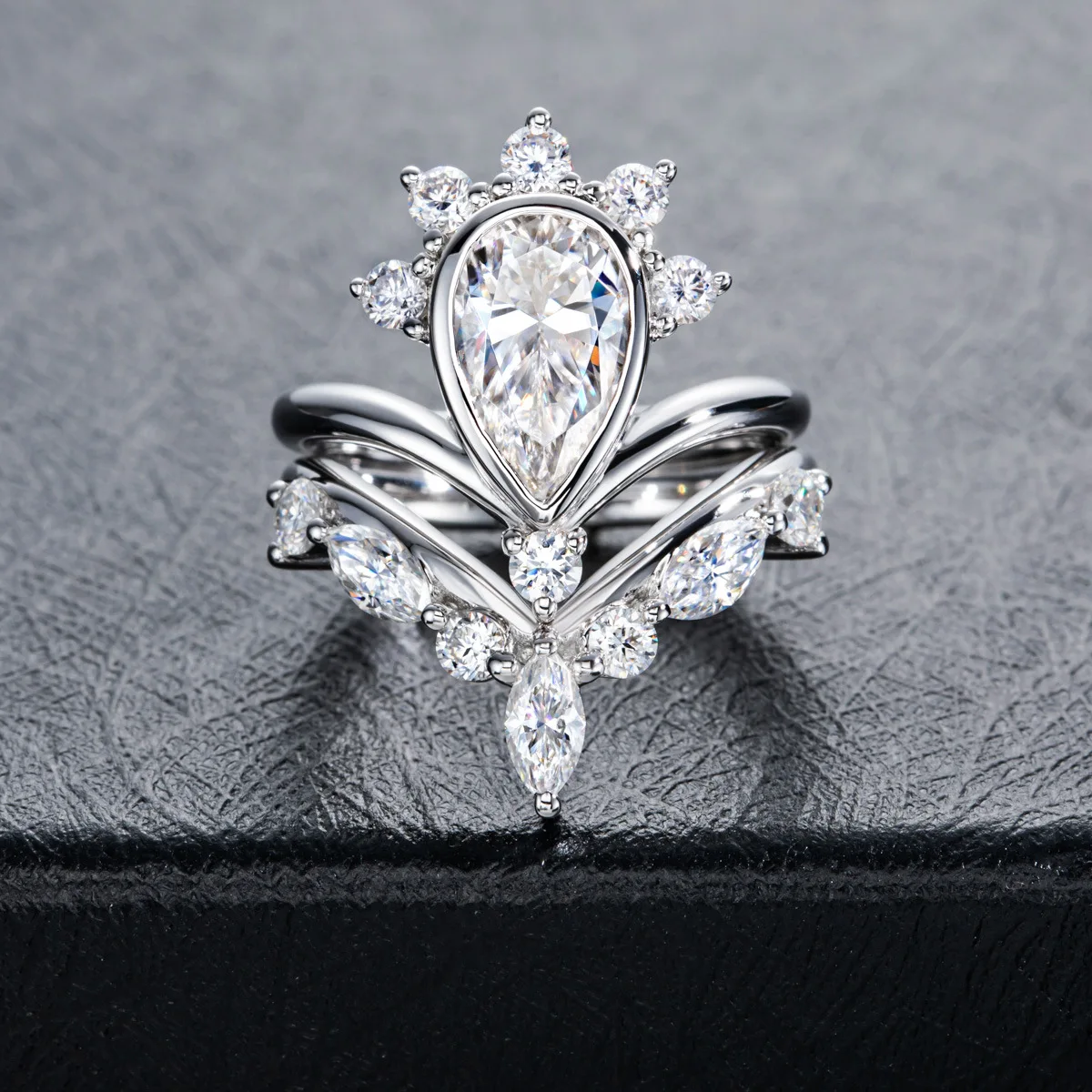 

Роскошное кольцо Carnica из стерлингового серебра 925 пробы с муассанитом 3 карата для женщин, V-образное кольцо с бриллиантом в форме капли воды, свадебное украшение, подарок