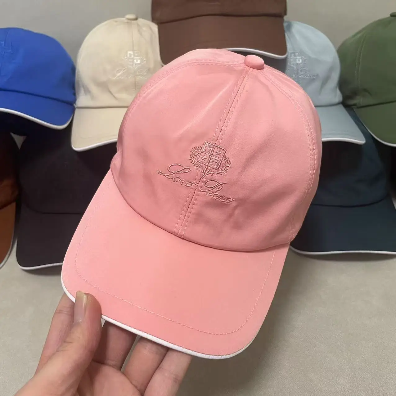 الأوروبية والأمريكية قبعة بطة اللسان قبعة جديدة التجفيف السريع موضة قبعة بيسبول مكافحة الصيف الترفيه ظلة التطريز