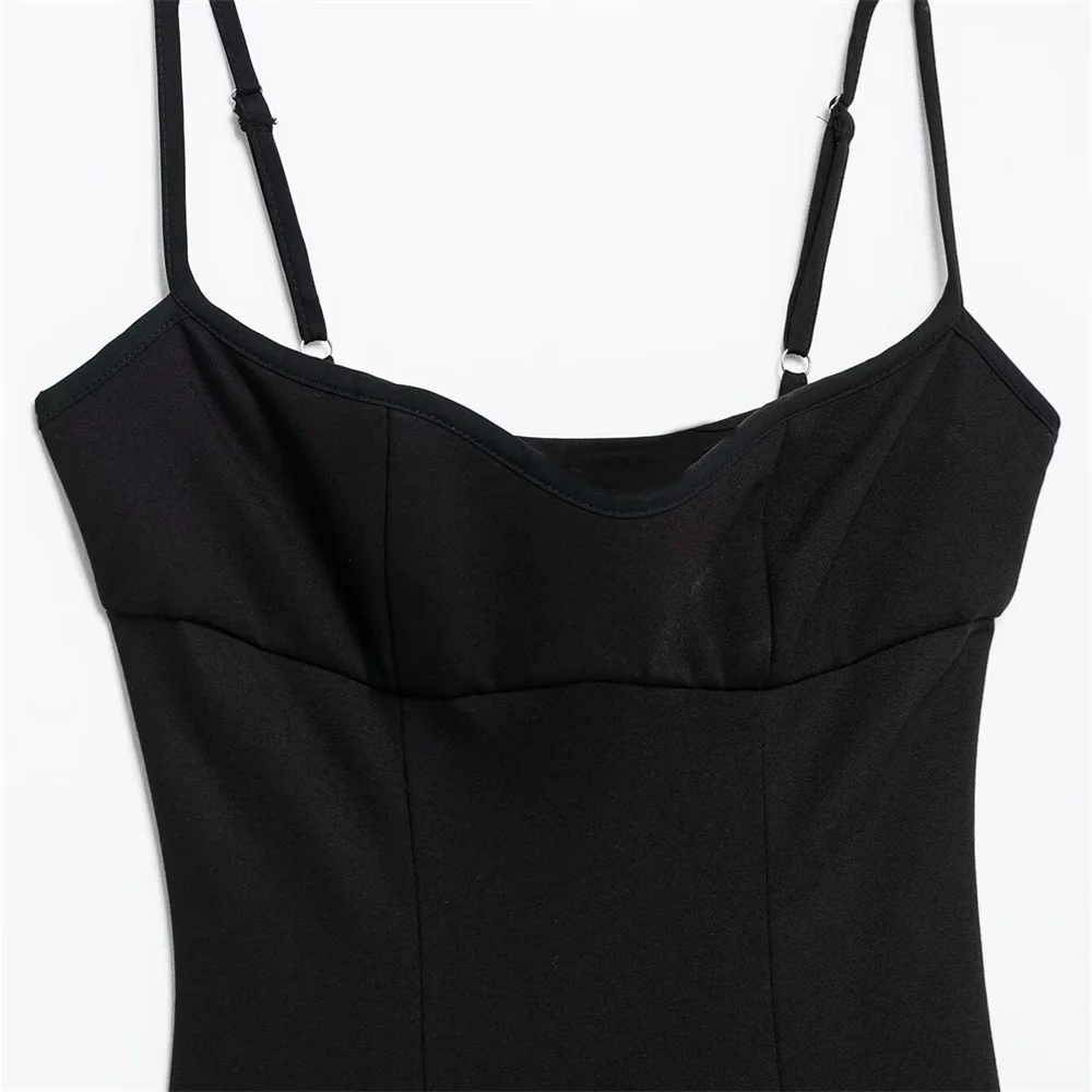 Damska sukienka na ramiączkach z kontrastowymi elementami i ozdobnym zamkiem błyskawicznym bez ramiączek, idealna na wiosnę i lato, nowa kolekcja odzieży damskiej.