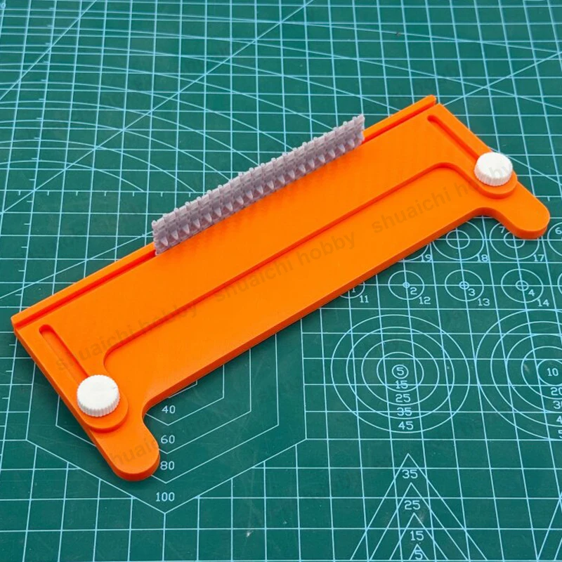 3D Printed PLA Tank Track Assembler for 1/35 Scale Tiger Tanks Model 3.3cm Max Clamping Width Armored Car Tracks Linking Tools