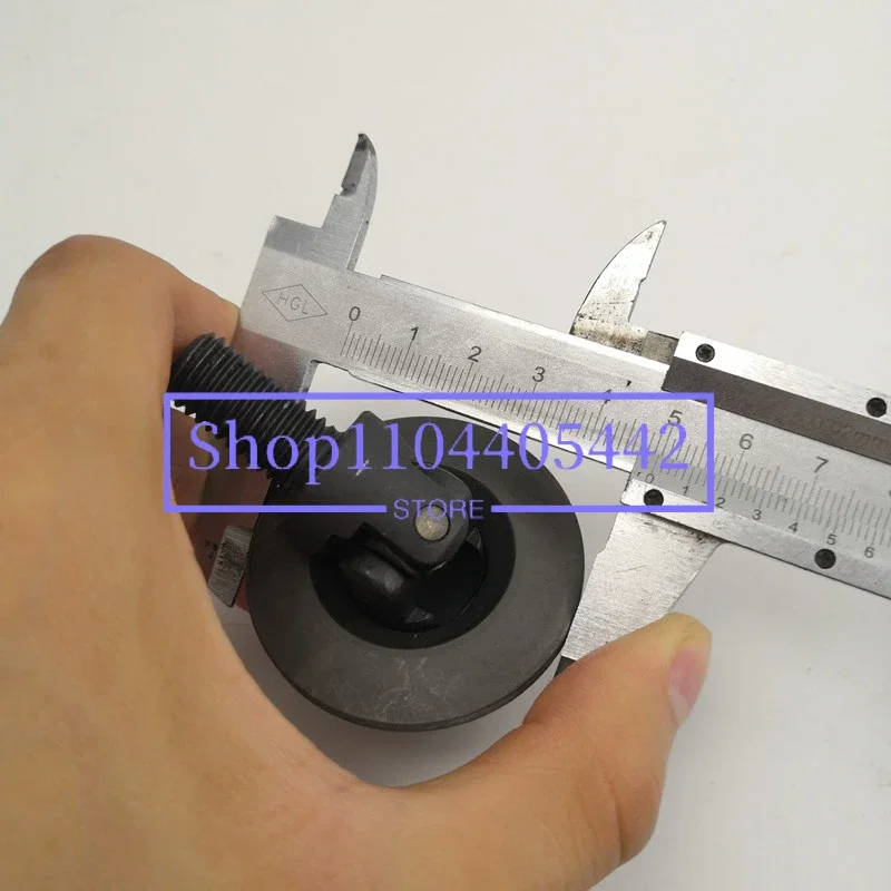 Joystick Handle Cross Section Bullet for Excavator Universal Joint 17 18 20 30 35 55 6580 PILOT VALVE Universal Joint