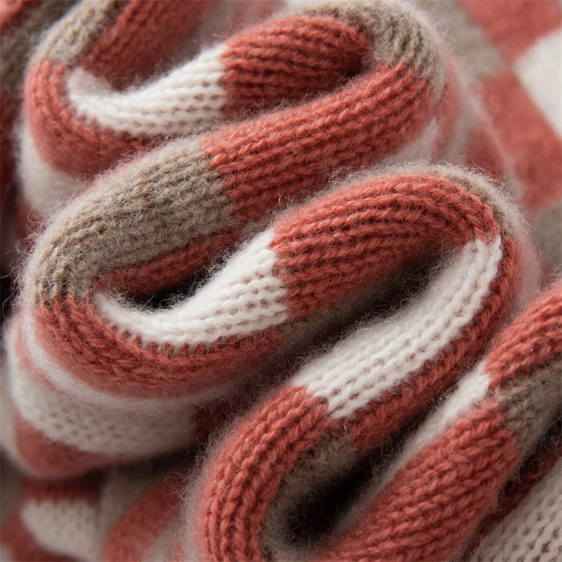 Luxury Scarf Women Winter Warm 100% Cashmere Scarf For Women Vintage Plaid Pattern Scarves Female Pashmina Outdoor Muffler Gift