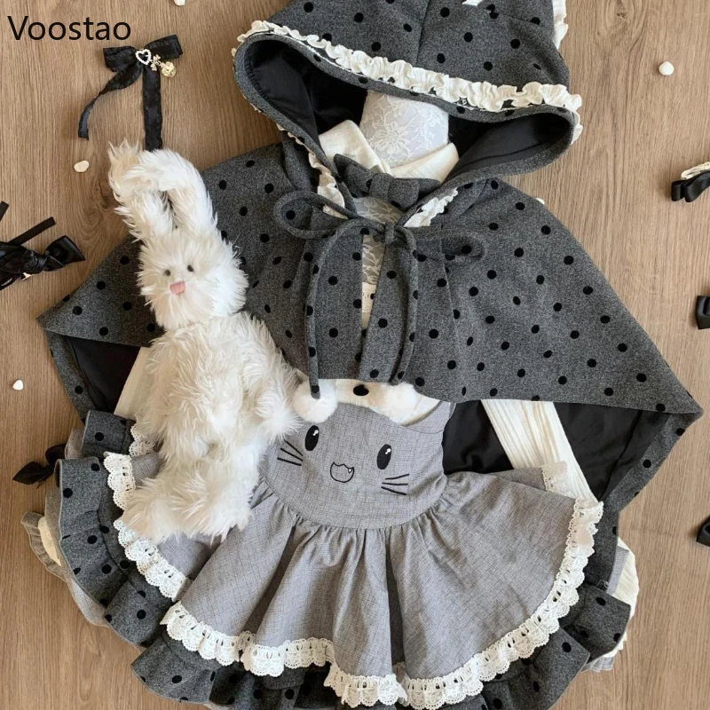 和風スイートロリータスタイル3点セット レディース カワイイブラウストップス フード付きケープコート 漫画風ミニストラップドレス ガールズ Y2K キュートスーツ