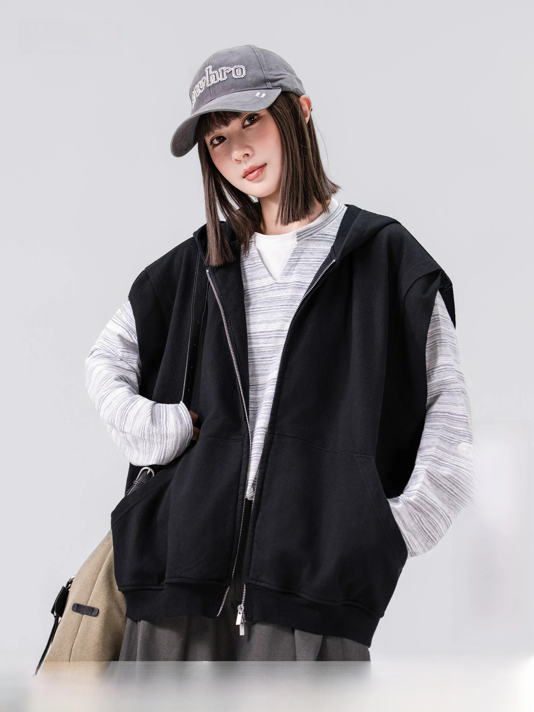 American Style Unisex Hoodie Vest Sleeveless Loose Fit Heavyweight Casual Outerwear for Autumn Season Youth Fashion Trend
