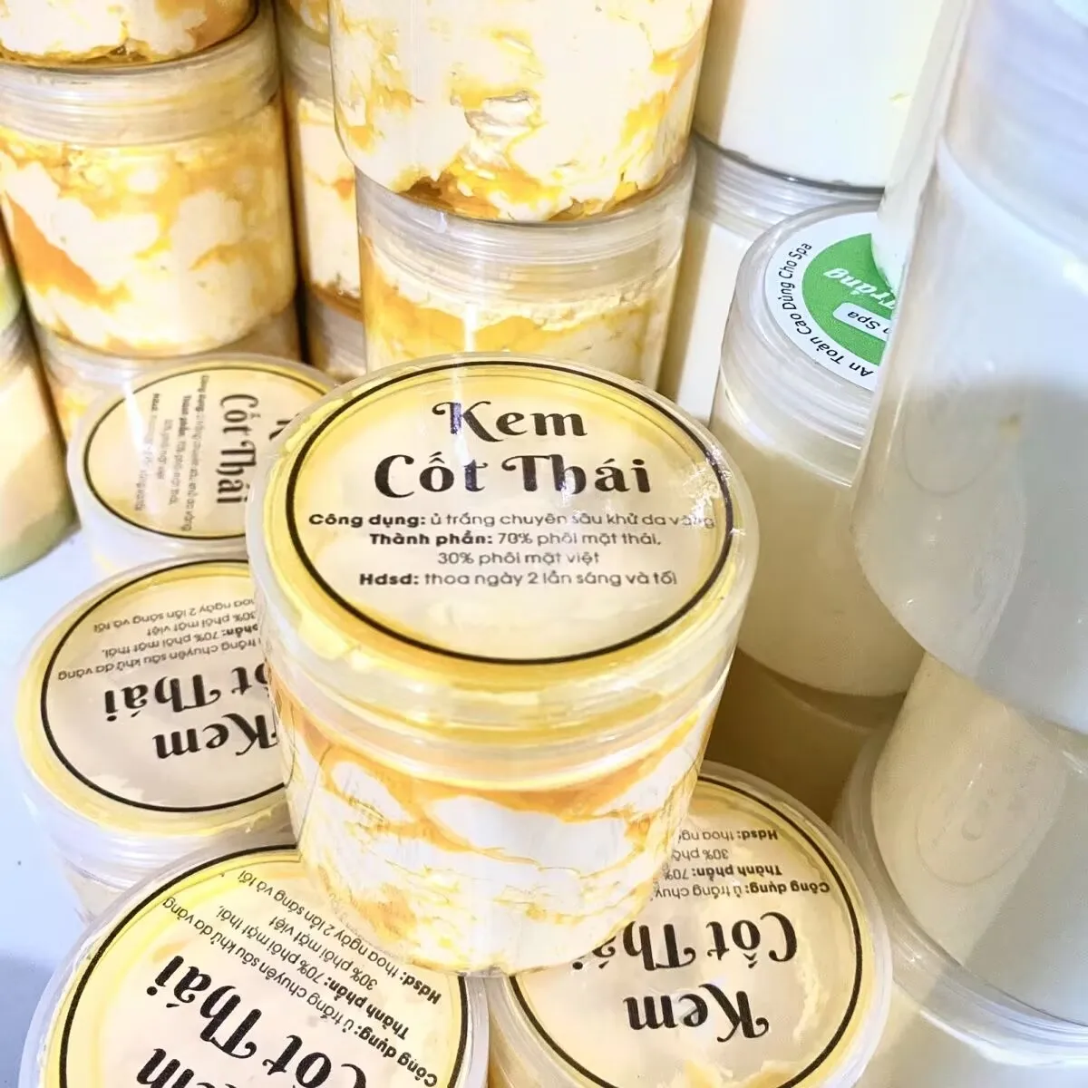 

2026 BODY KEM COT THAI TAY SIEU TRANG KHU THAM 200G