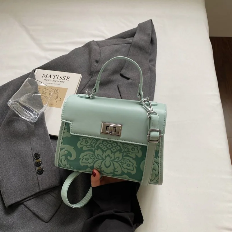 

Женская сумка-мессенджер из тонкой кожи с элитным стилем и повседневным дизайном ​