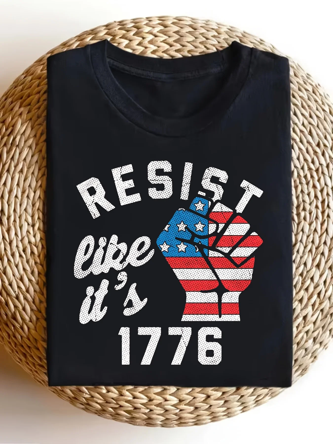 Funny Heather Black Resist Like 1776 Resist Like It'S 1776 Men'S T-Shirt Nerdy Fourth of July Tee Men'S Round Neck Short Sleeve T-Shirt Casual Wear Statement Shirt Retro Style Poretro Casual Crew Neck Printed T-Shirt 4Th of July