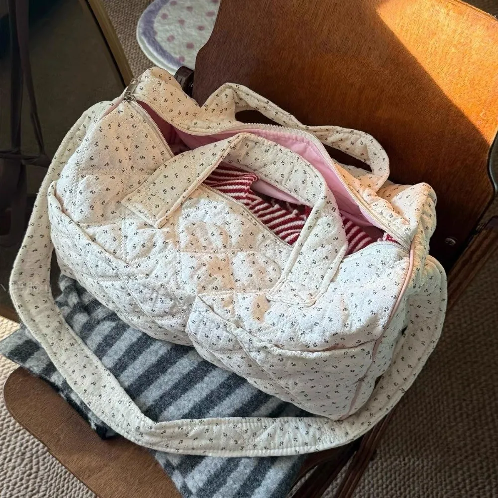 Floral Print Travel Hand Bag Large Capacity Multi-Pockets Cotton Duffle Bag Shoulder Strap Quilted Quilted Travel Bag