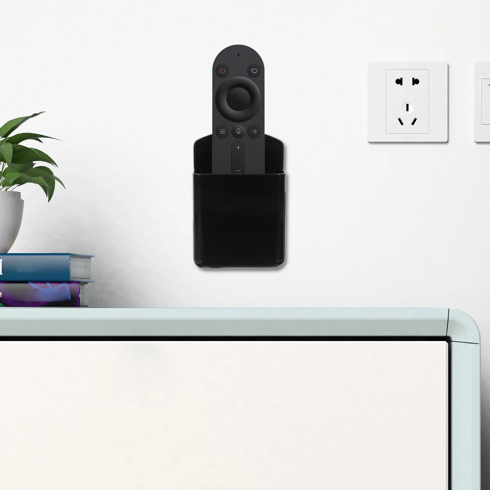 

3 Pcs Remote Control Hanger No Punching Wall Mount Office Phone Holder Outlet Plastic Wall Storage ganizer Pen Case Small Item