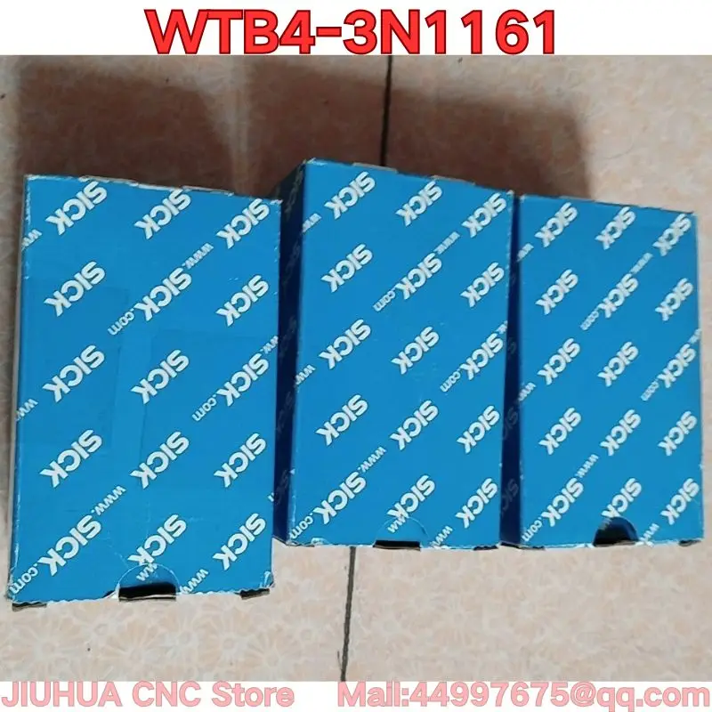 Brand new WTB4-3N1161 photoelectric sensor