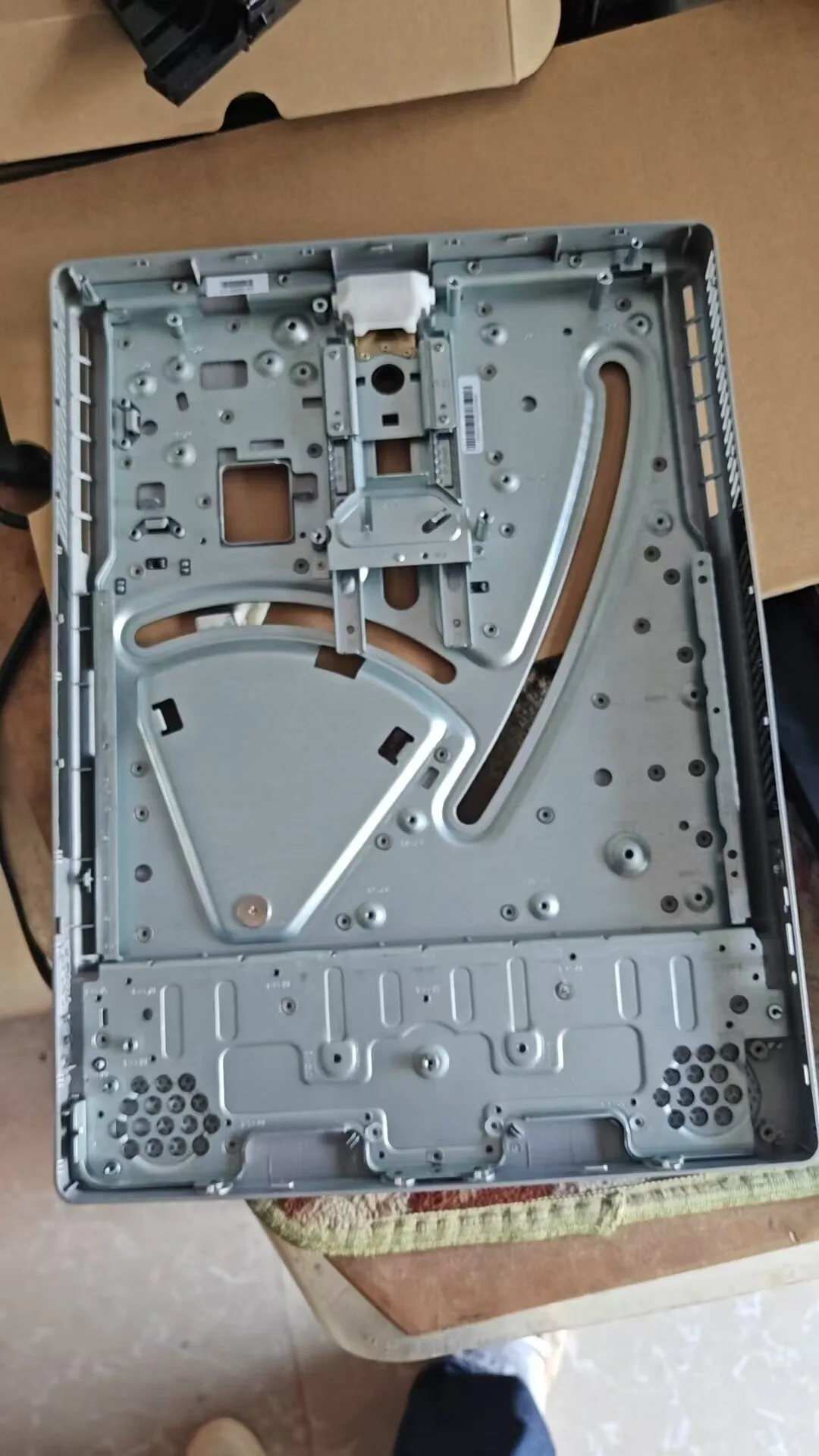 Non‑Brand Rear Back Cover Shell Compatible with Yoga 27 All‑in‑One PC, Exact Model Match Required for Installation Accessories