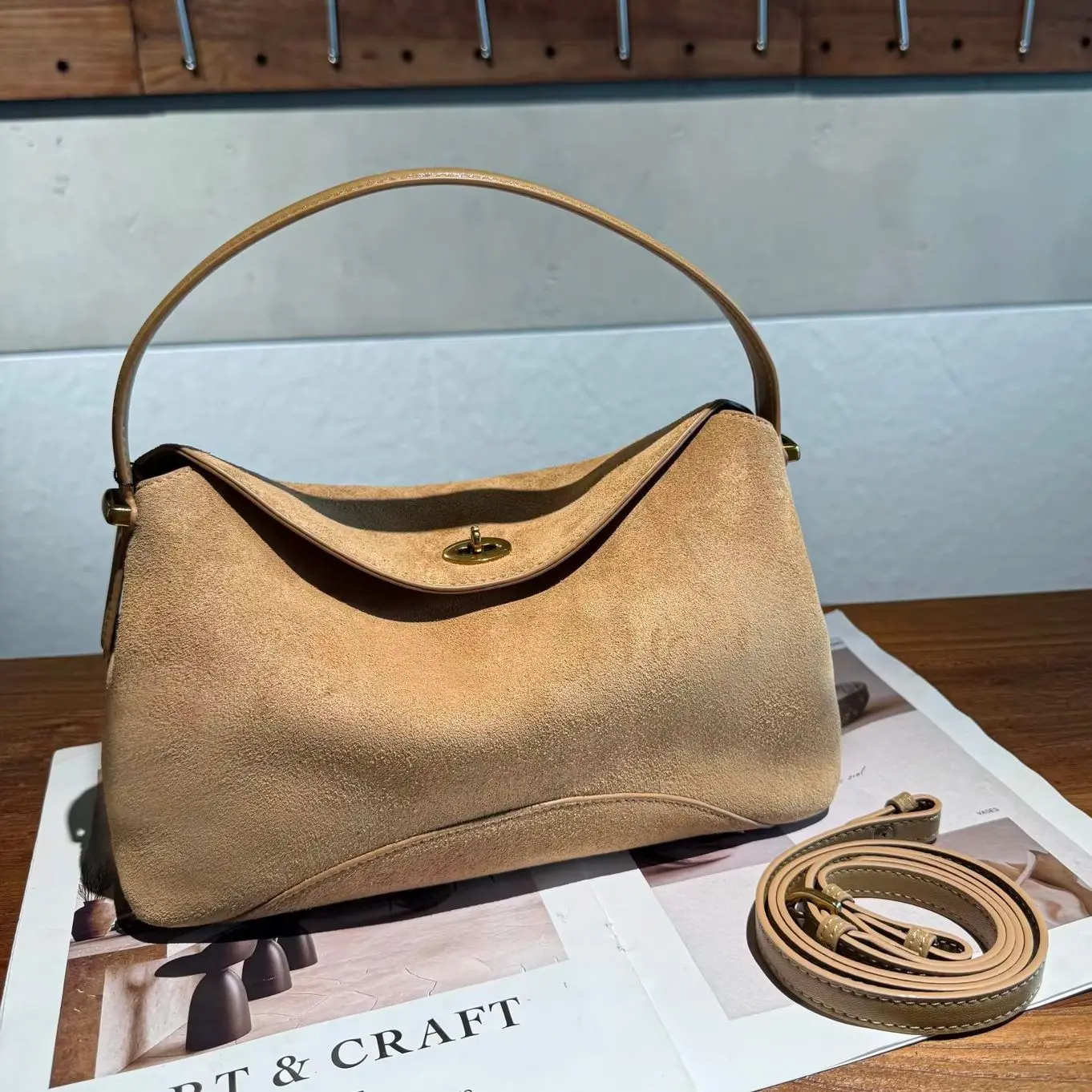 Women's Vintage Genuine Suede Leather Underarm Bag Laides Twist Lock Closure Detachable Crossbody Strap Retro Shoulder Handbag