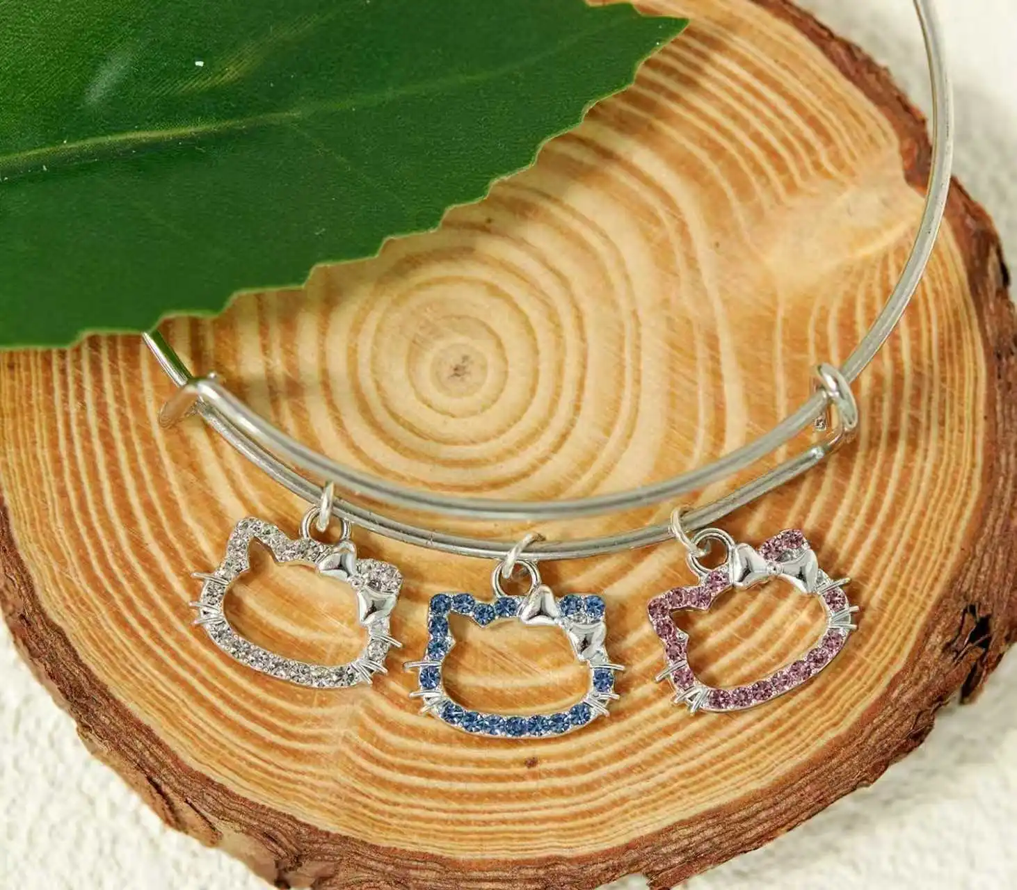 12 قطعة من دلايات هالو كيتي للأقراط والأساور والمعلقات والقلائد وعلامات الغرز والحرف اليدوية وسحر الحيوانات لصنع المجوهرات #3