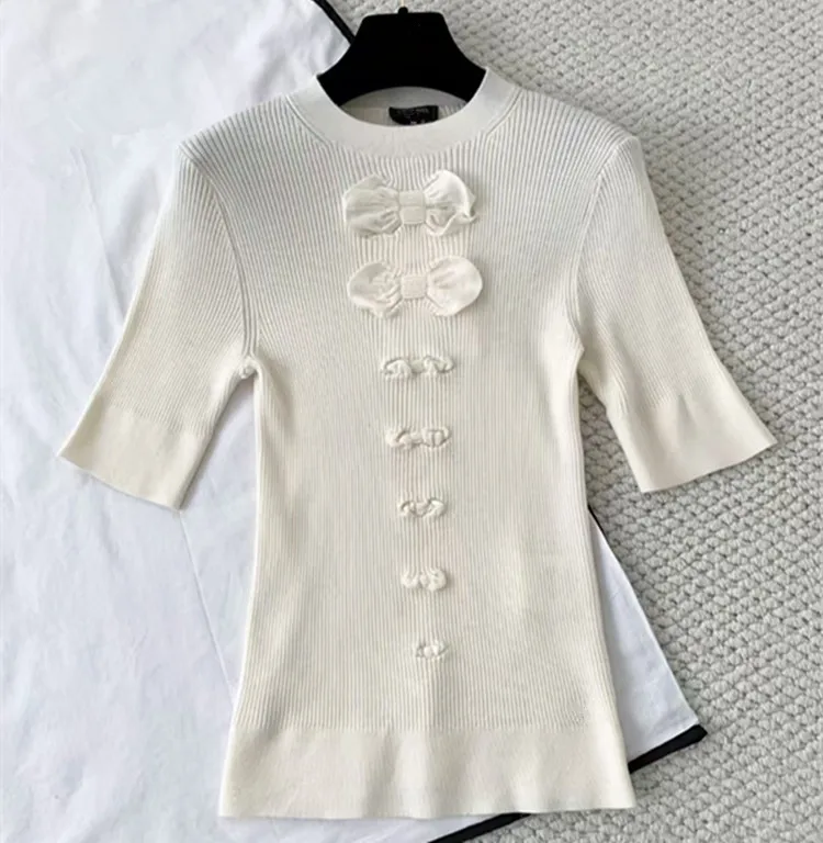 

Customized European and American women's clothing for winter 2025 Five-quarter sleeve bow wool knitted sweater