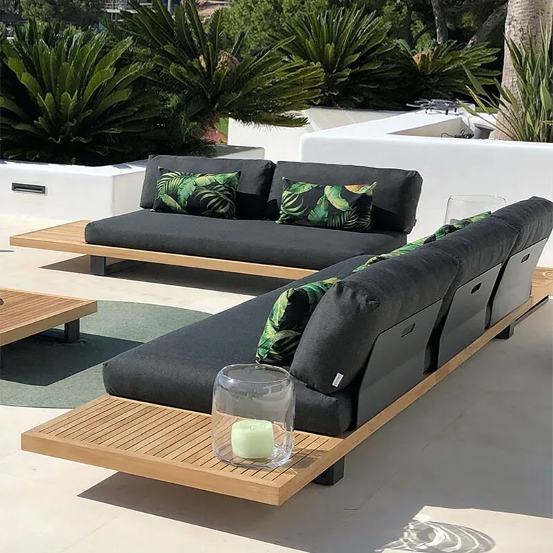 أريكة خارجية