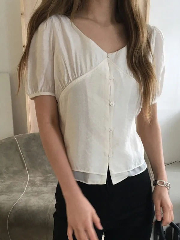 

Korean Style V-Neck Bubble Sleeve Shirt Women's Summer New Small Design Sense Pleated Short Cardigan Top Skin-Friendly Breath...