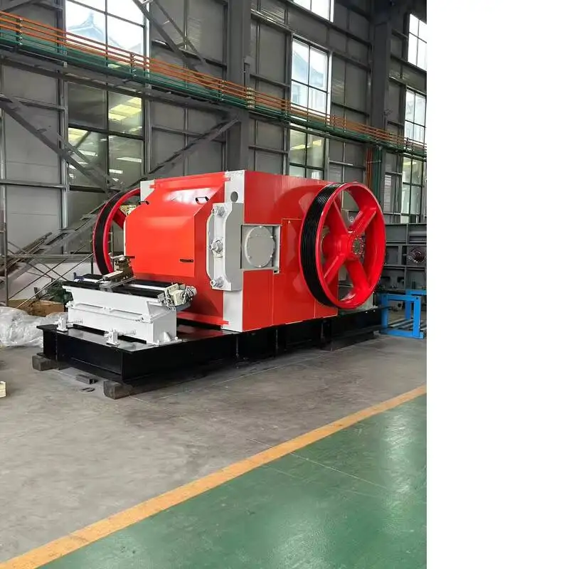 Ore Raw Material Roller Crusher With AC Motor, Automatic Control Stone Crushing Equipment