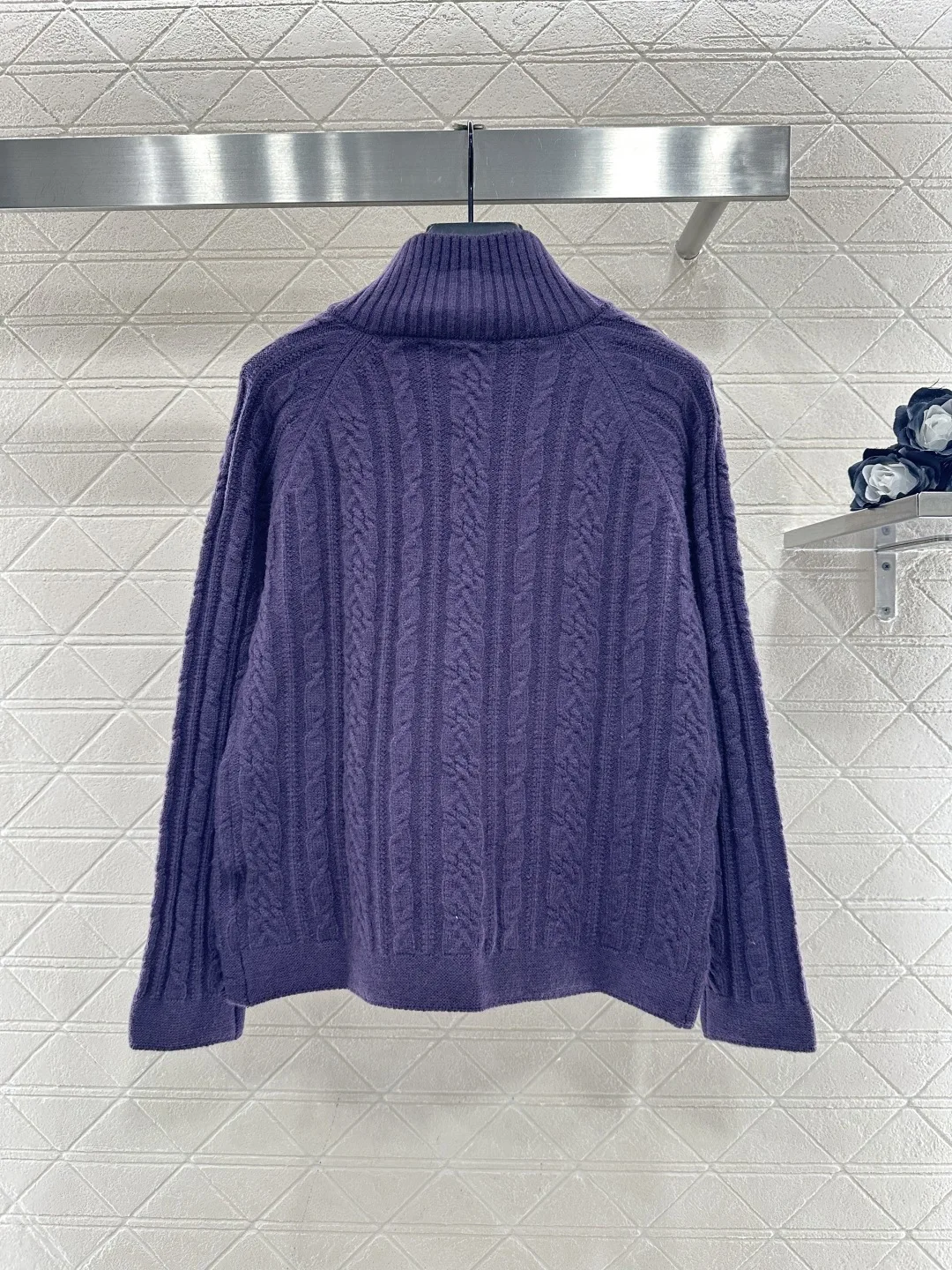 

Виноградно-фиолетовый вязаный кардиган с полувысоким воротником, однобортный короткий однобортный топ в стиле ретро, мягкий, приятный для кожи, сладкий и крутой многослойный топ