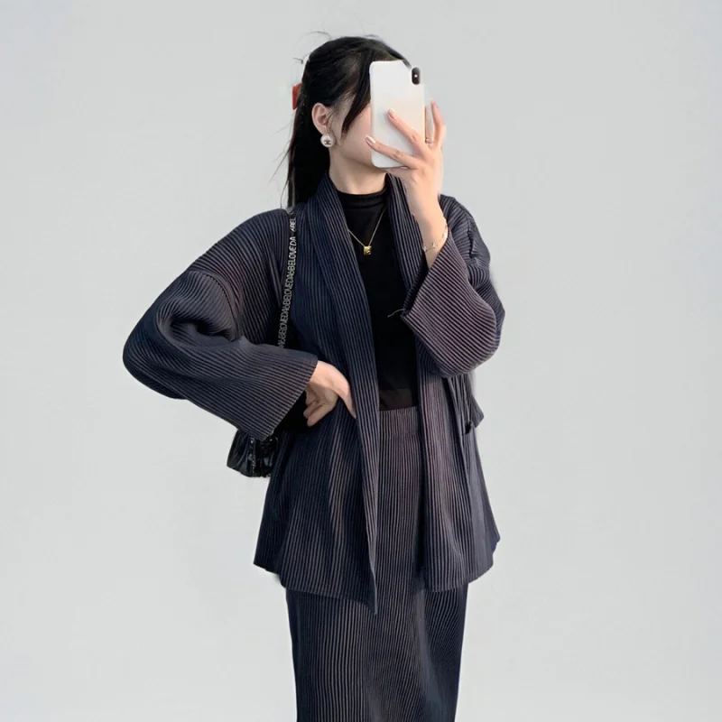 Completo plissettato da donna in 2 pezzi Miyake – Giacca ampia + gonna slim |    Set autunno inverno Y241018 ZSJ.