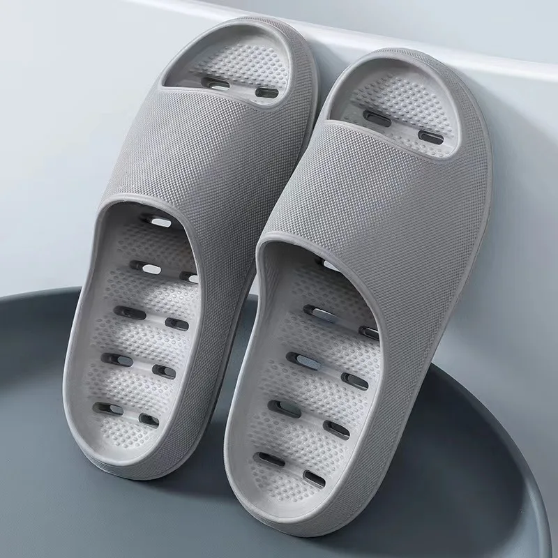 Quick Drying Women House Slippers Bottom Hollow Out Lightweight Silent Bedroom Slides Girls Non-slip Bathroom Slippers