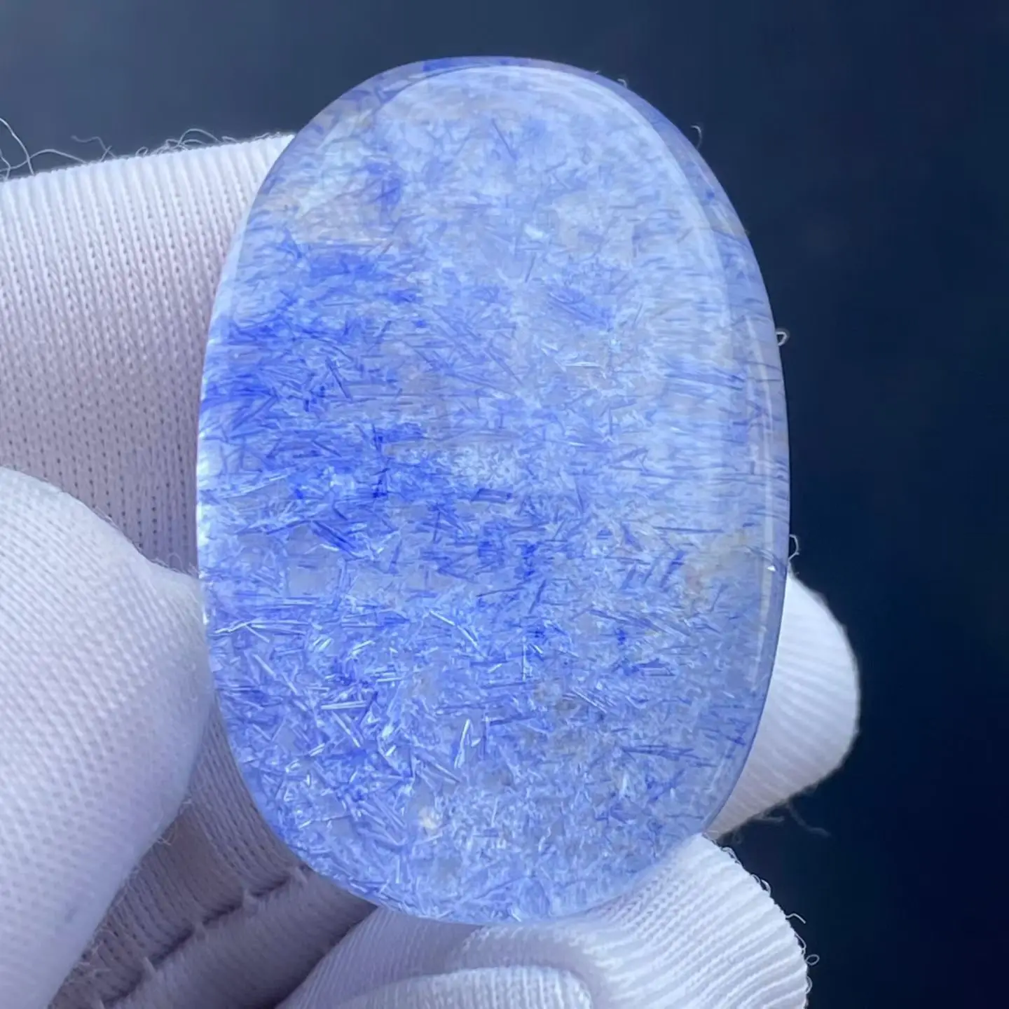 الطبيعية الأزرق Rutilated Dumortierite قلادة من الكوارتز 31*21*11 مللي متر واضح زهرة قلادة الذهب والمجوهرات AAAAAAA