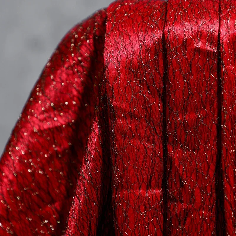 Elastische Candy Rode Diamant Licht Gevoelige Sprankelende Jurk Podium Achtergrond Ontwerper Afstuderen Creatieve Stof