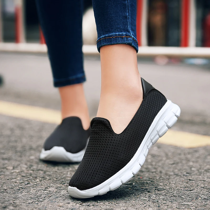 

Women Flats Shoes Plus Size 42 Breathable Mesh Platform Sneakers Slip on Soft Ladies Casual Fashion Spring Mother Gift