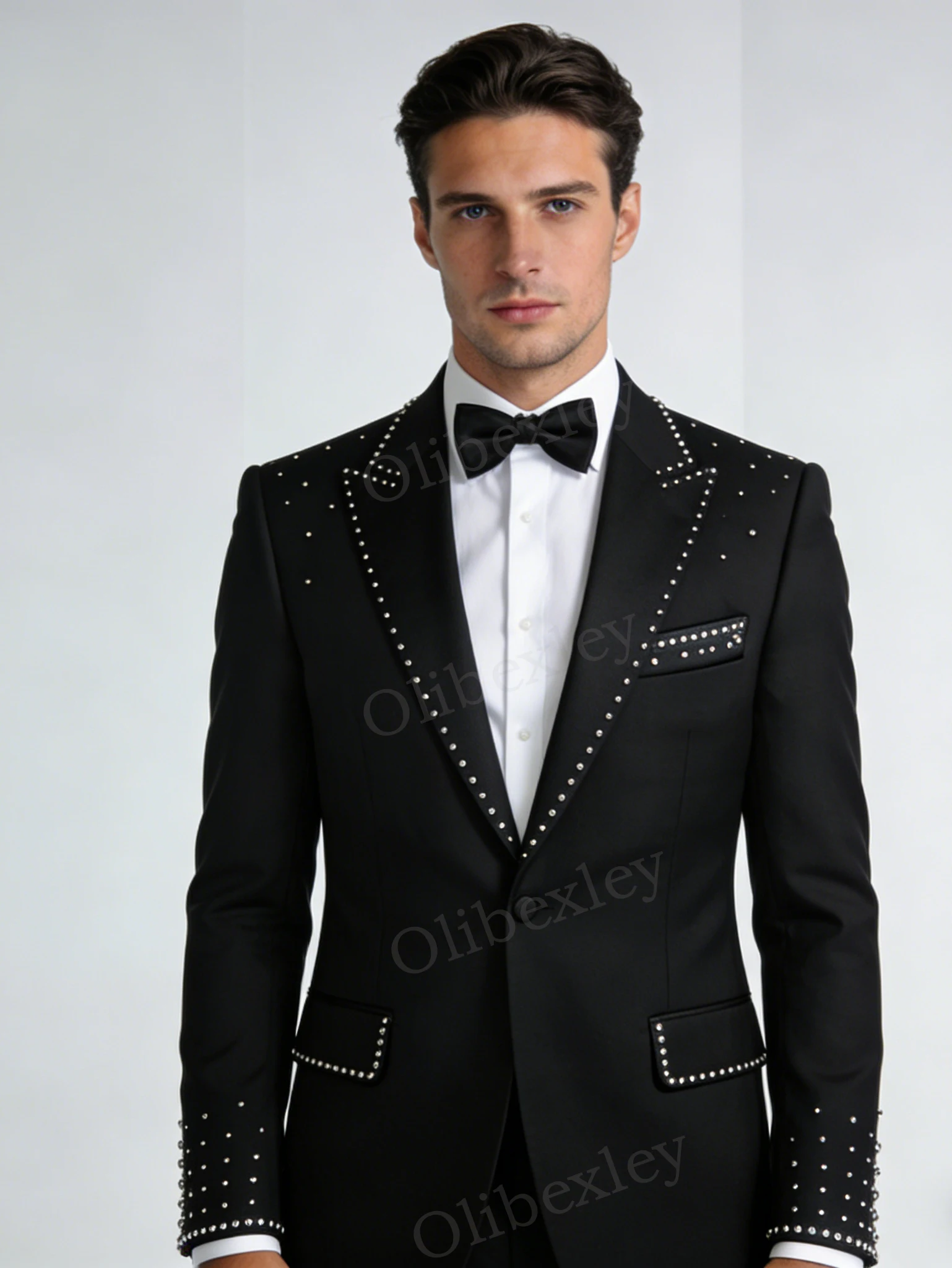

Customized Slim Fit Men's Tuxedo 2 Piece Set with Jewelry Decoration One Button Fashion for Wedding Groom Prom