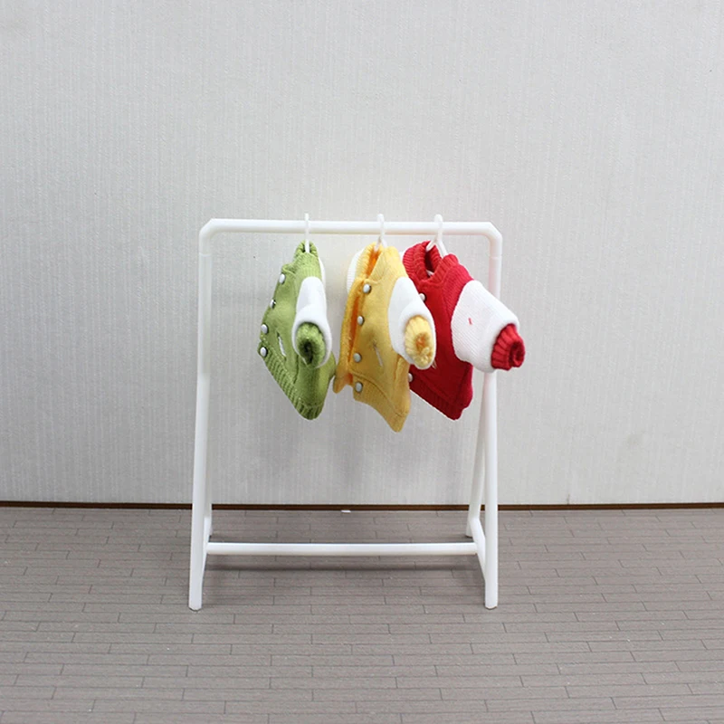 1Set 1/12 Dollhouse Clothes Rack Garment Organizer Hangers Mini Dolls House Furniture Decoration Accessories