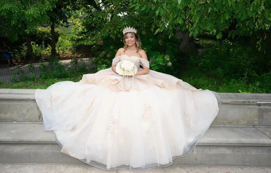 Lorencia-vestidos De Quinceañera De color champán para mujer, vestidos De Quinceañera De 15 Años, Apliques De encaje De lentejuelas, dulces 16, vestidos De fiesta YQD61, 2024