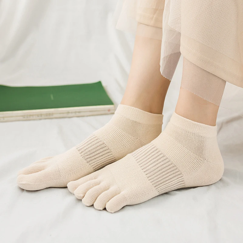 Spring Summer Simple Short Tube Five Toe Socks For Women Stretchy Sweat-absorbing Cotton Socks 5 Fingers Socks Split Toe Socks
