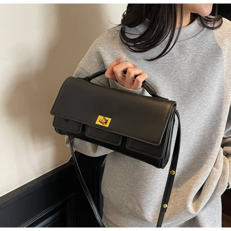 

Fashionable Luxury Leather Diaper Bag Women's Large Capacity Designer Tote Minimalist Elegant Vintage Classic Commuter Shoulder