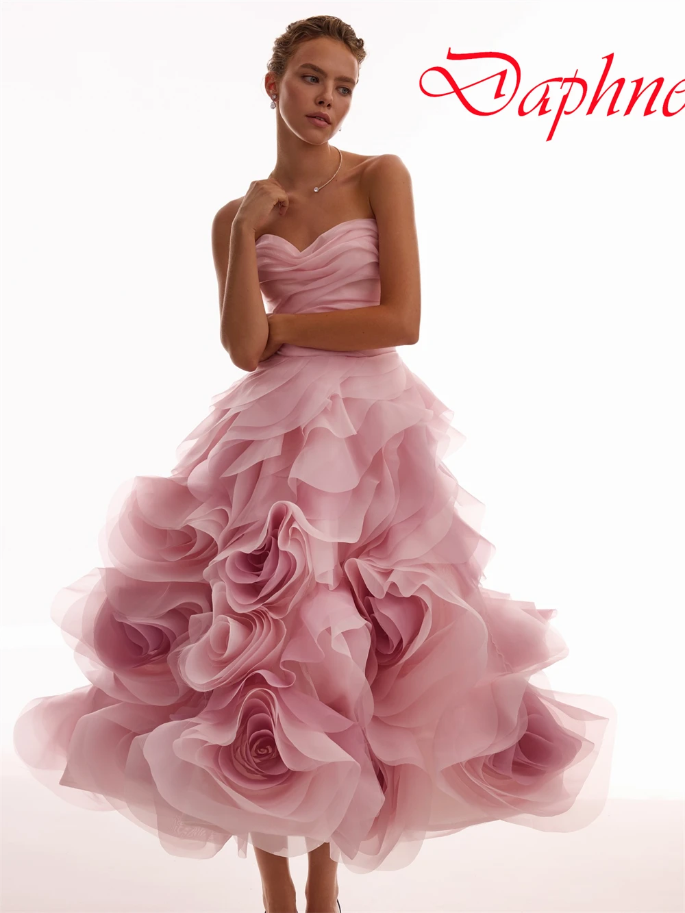 

Customized Exquisite Strapless Sleeveless Evening Dress High Quality Organza Prom Dresses Temperament Bridal Party Gowns