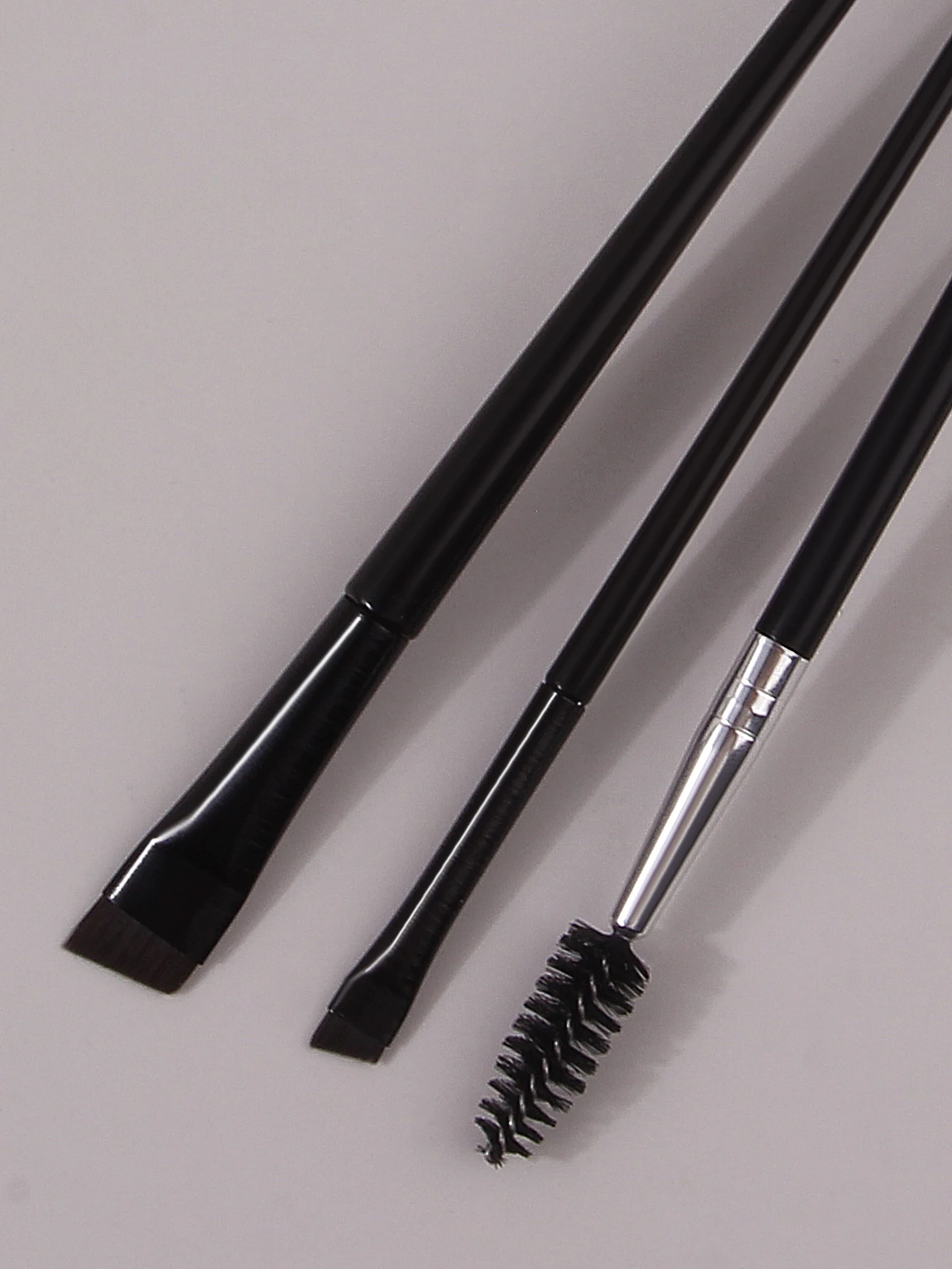 Conjunto de pincéis de maquiagem para os olhos: 2 peças de pincel delineador ultrafino e ultrafino + 1 peça de pincel de cílios espiral de duas cabeças e pincel de sobrancelha angular