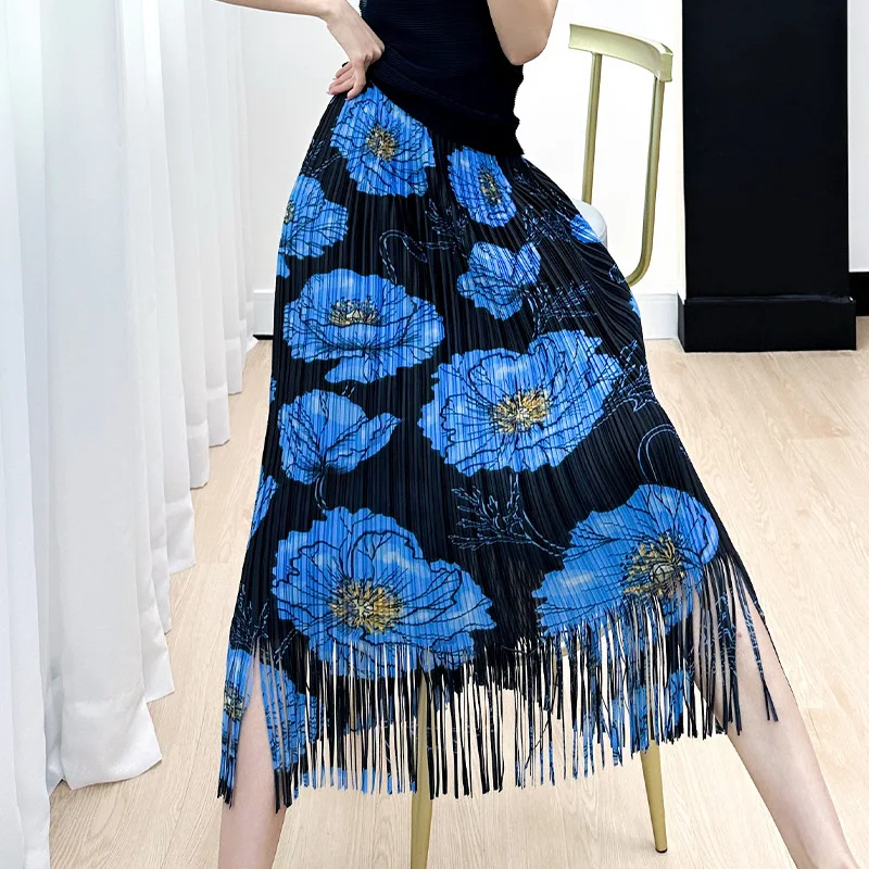 Fashionable and high-end design, tassel printed comfortable half skirt for women, new summer 2023 clothes