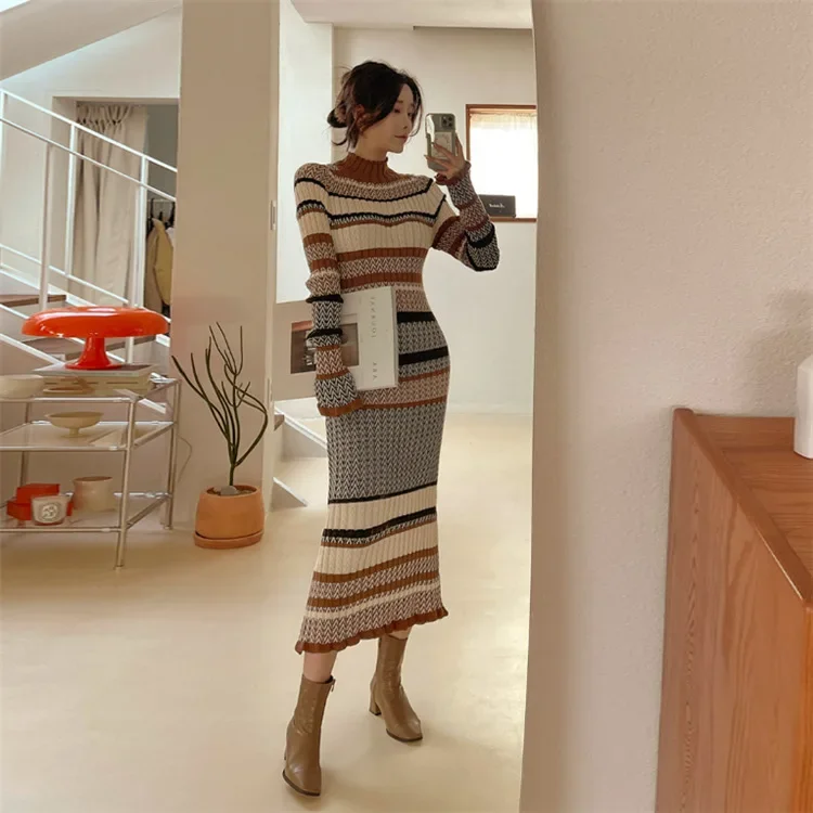 2023 Autumn/Winter French Style Vintage Color Block Striped Waist-Fitted Long Knit Dress Under Skirt 5855 Gentle Vintage Fashion