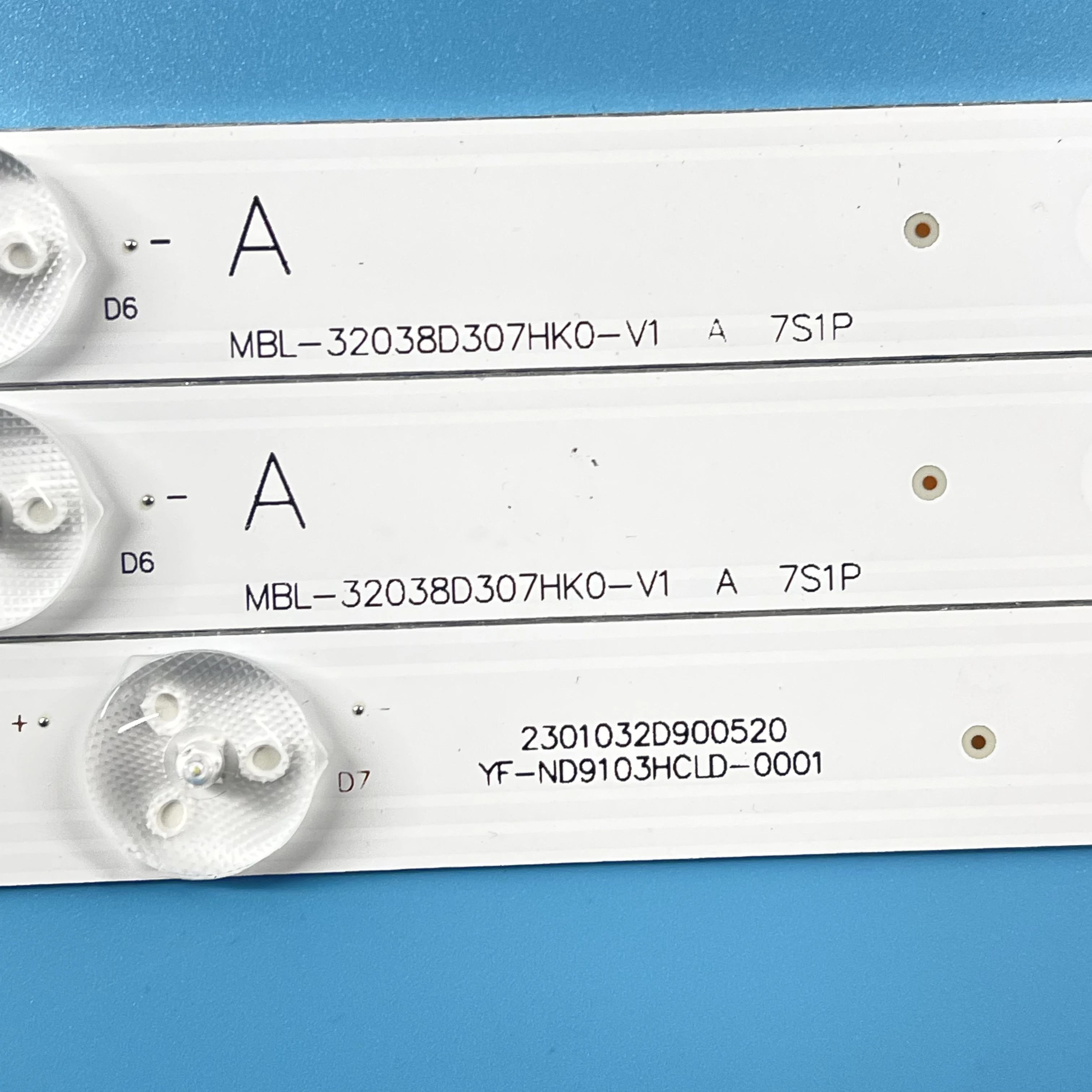 Kit de 3 bandes de rétro-éclairage LED pour HKC H32PB5000, réf: STV-LC32440WL, H32PA3100, HK315D07P-ZC14A-03