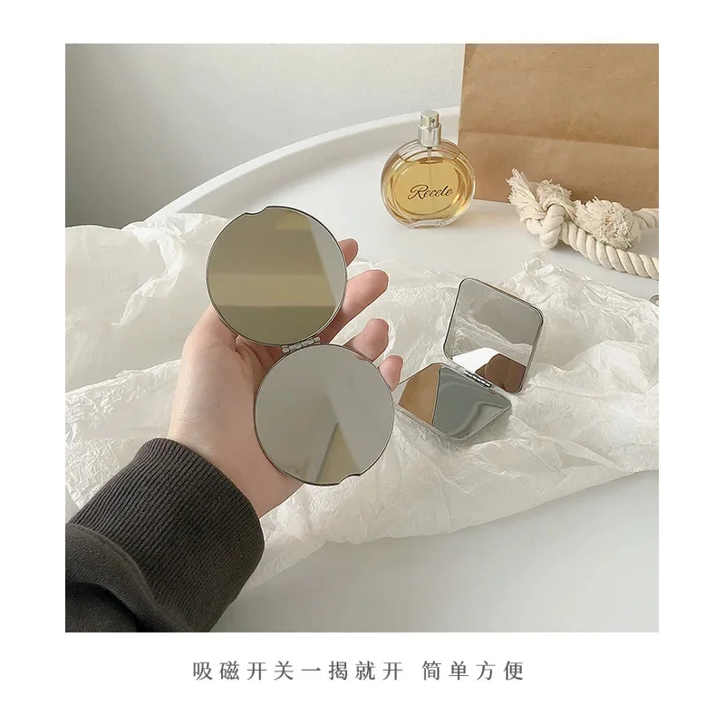 깨지지 않는 INS 양면 휴대용 거울, 플립 커버 휴대용 소형 화장 거울 (여성 여행 및 기숙사용)