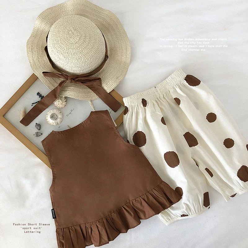

2025 Summer New Korean Children's Sleeveless Doll Shirt +Polka Dot Wide Leg Pants +Hat Baby Kids Clothes Kids Suit Girls' Set