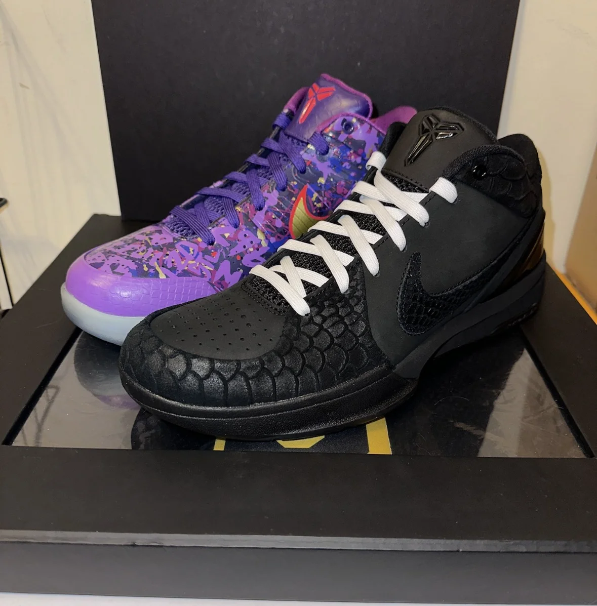 

Неоригинальные плоские шнурки 6 мм для баскетбольных кроссовок Kobe 4 Black Mamba, белые, сменные, неоригинальные.