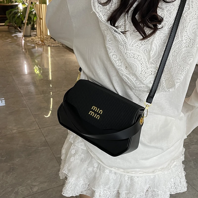 

Classic Elegant Leather Tote Bag For Women, Crossbody Shoulder Bag Messenger, By Luxury Brand Famous Designer