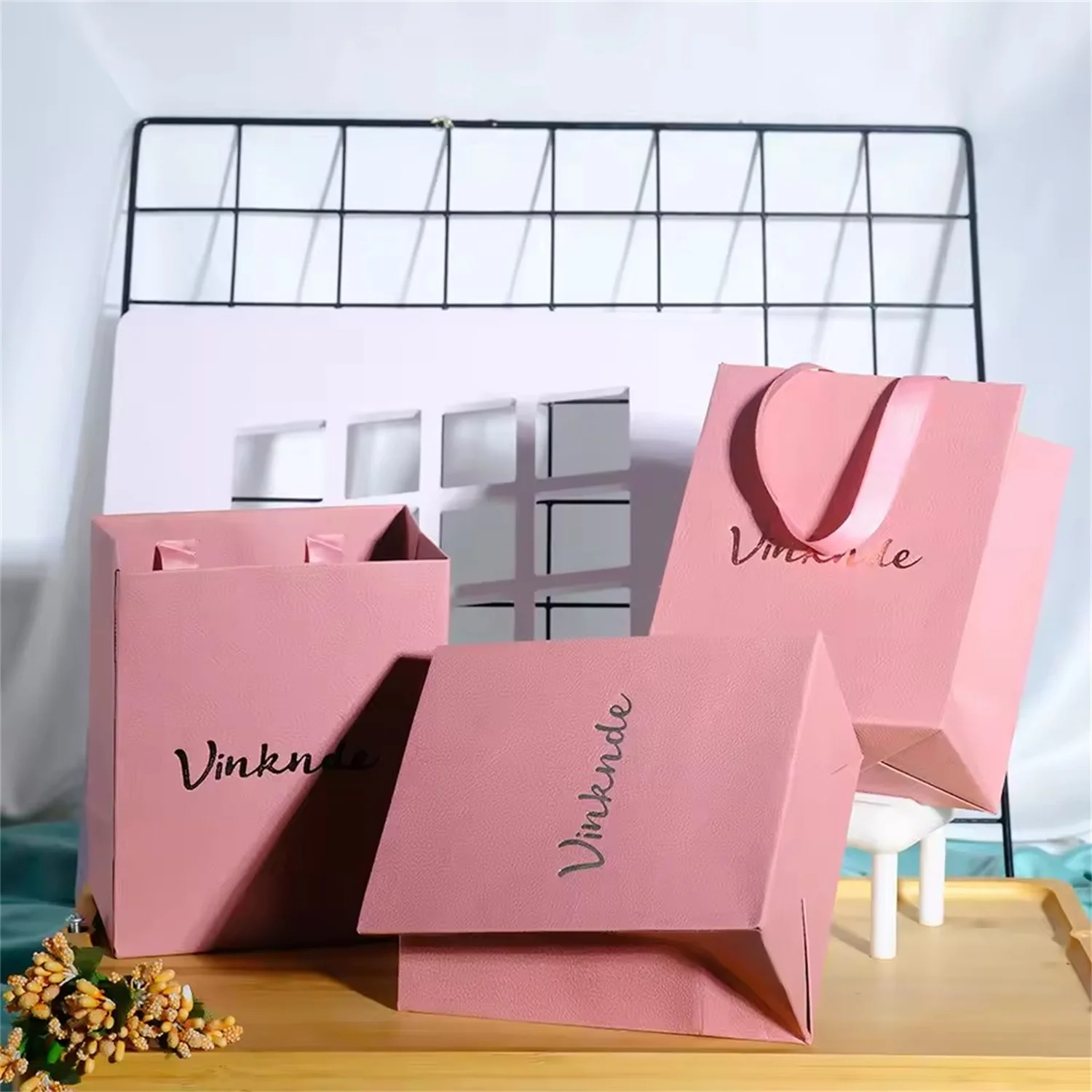 

Custom Logo Jewelry Kraft Paper Handle Bag Wedding Bridal Shower Favors Gift Organizer Box Personalized Travel Shopping Pouches