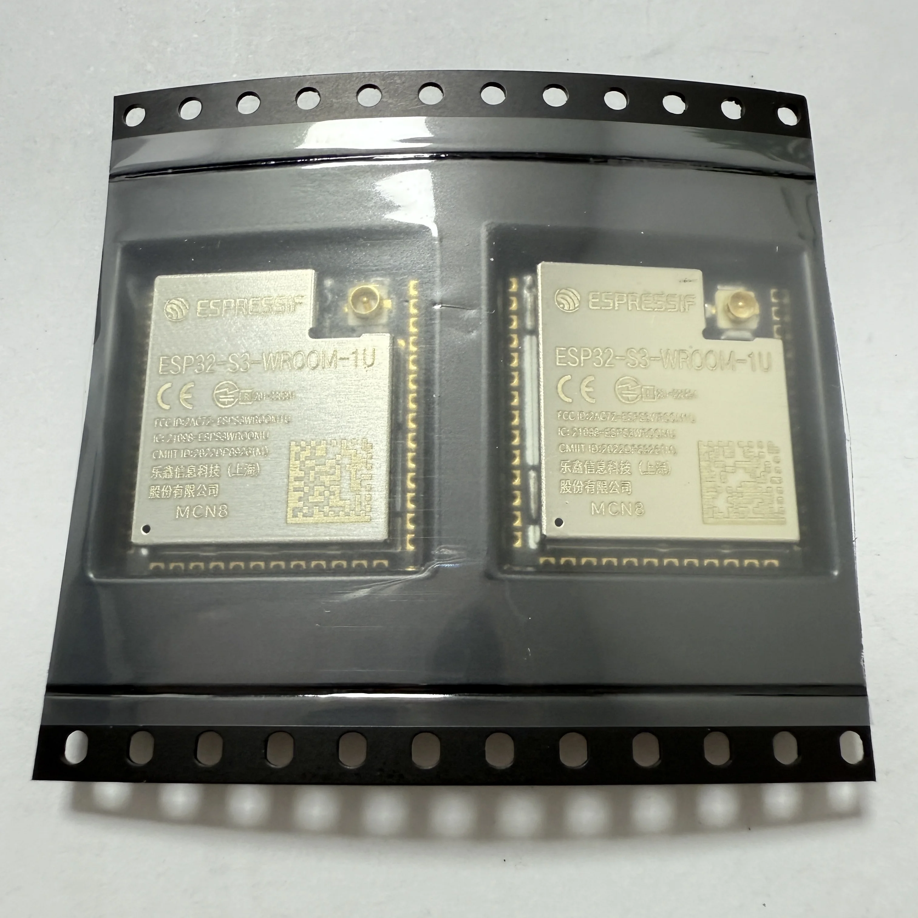 

2PCS/LOT ESP32-S3-WROOM-1U-N8 (WiFi Modules)