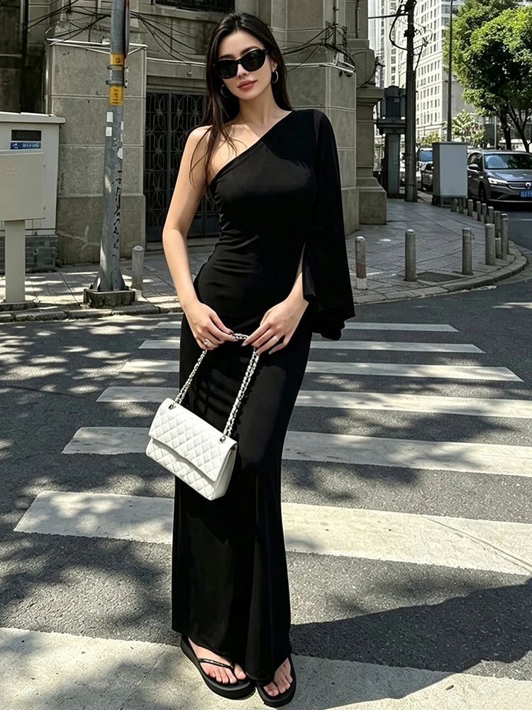 Weird Puss Elegantes Kleid mit schrägem Kragen, Damenmode, schlicht, mit einem Glockenärmel, Stretch, figurbetont, schick, klassisch, für Party, Club, lang, Bodycon – Detail 2