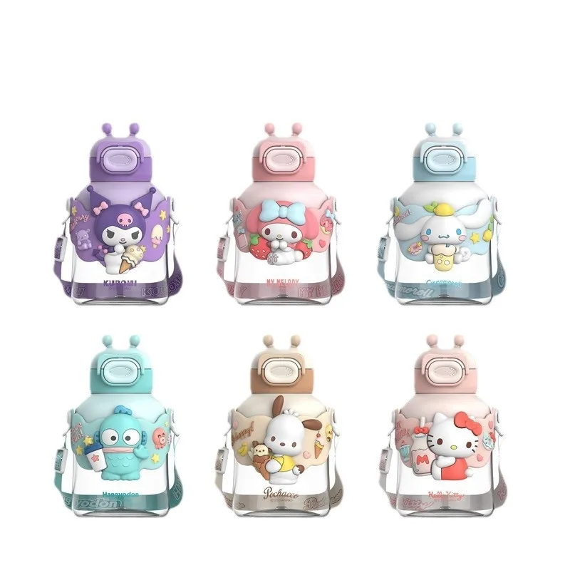 Botella de plástico con dibujos animados para estudiantes, botella de agua de gran capacidad, bonita, Sanrio, Kuromi, Melody Kitty, Cinnamoroll, Pochacco, 700ML